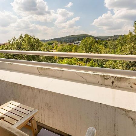 Lovely 1 Bedroom Flat - Gazdagret Budapeşte Dış mekan fotoğraf