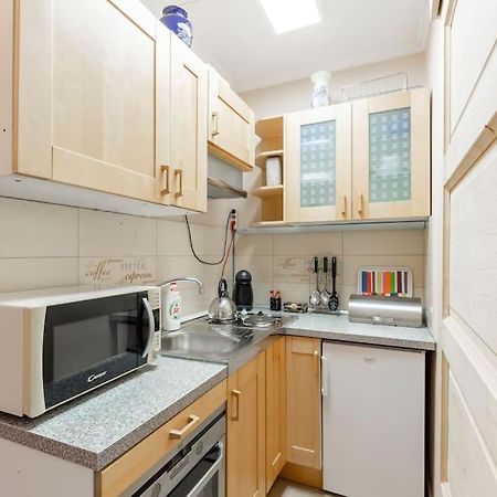 Lovely 1 Bedroom Flat - Gazdagret Budapeşte Dış mekan fotoğraf