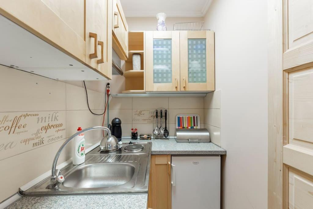 Lovely 1 Bedroom Flat - Gazdagret Budapeşte Dış mekan fotoğraf