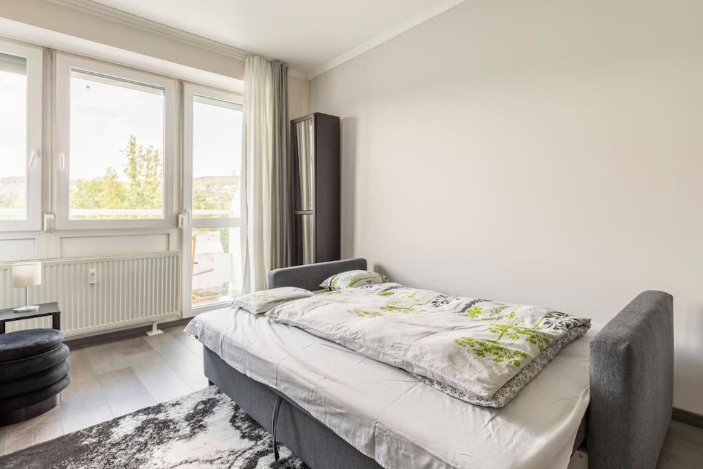Lovely 1 Bedroom Flat - Gazdagret Budapeşte Dış mekan fotoğraf