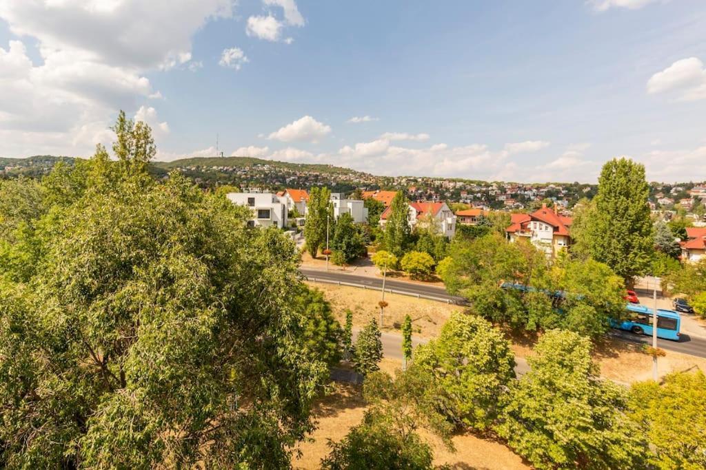 Lovely 1 Bedroom Flat - Gazdagret Budapeşte Dış mekan fotoğraf